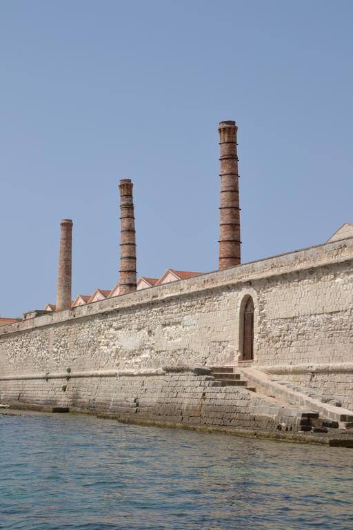 Hotel Il Portico Favignana Exterior foto